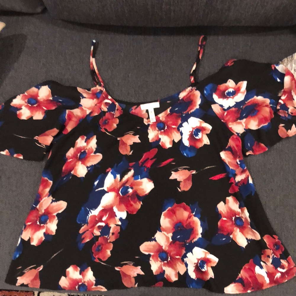 Leith off the shoulder flower print shirt